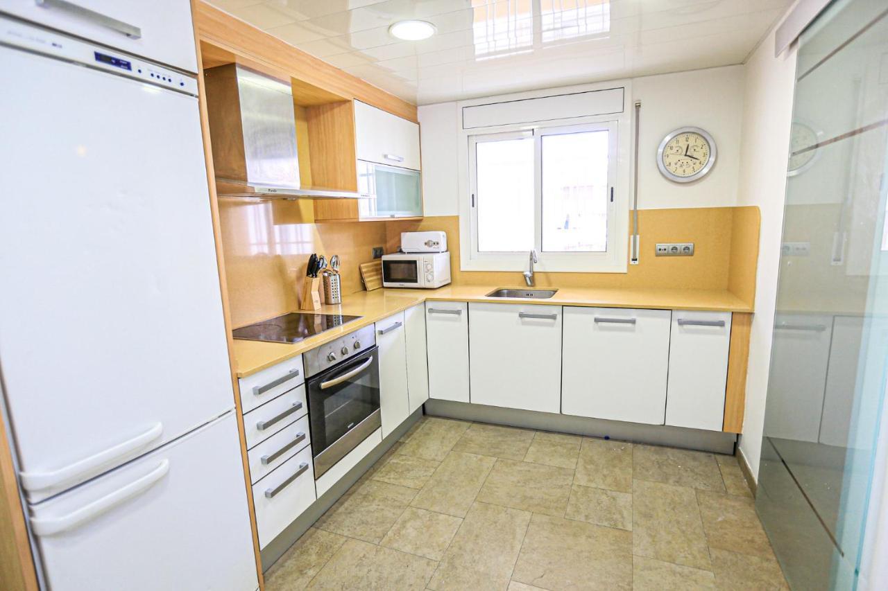 Aquarium - Only Families Apartment กัมบริลส์ ภายนอก รูปภาพ