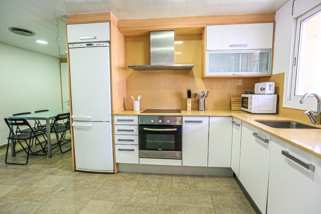 Aquarium - Only Families Apartment กัมบริลส์ ภายนอก รูปภาพ