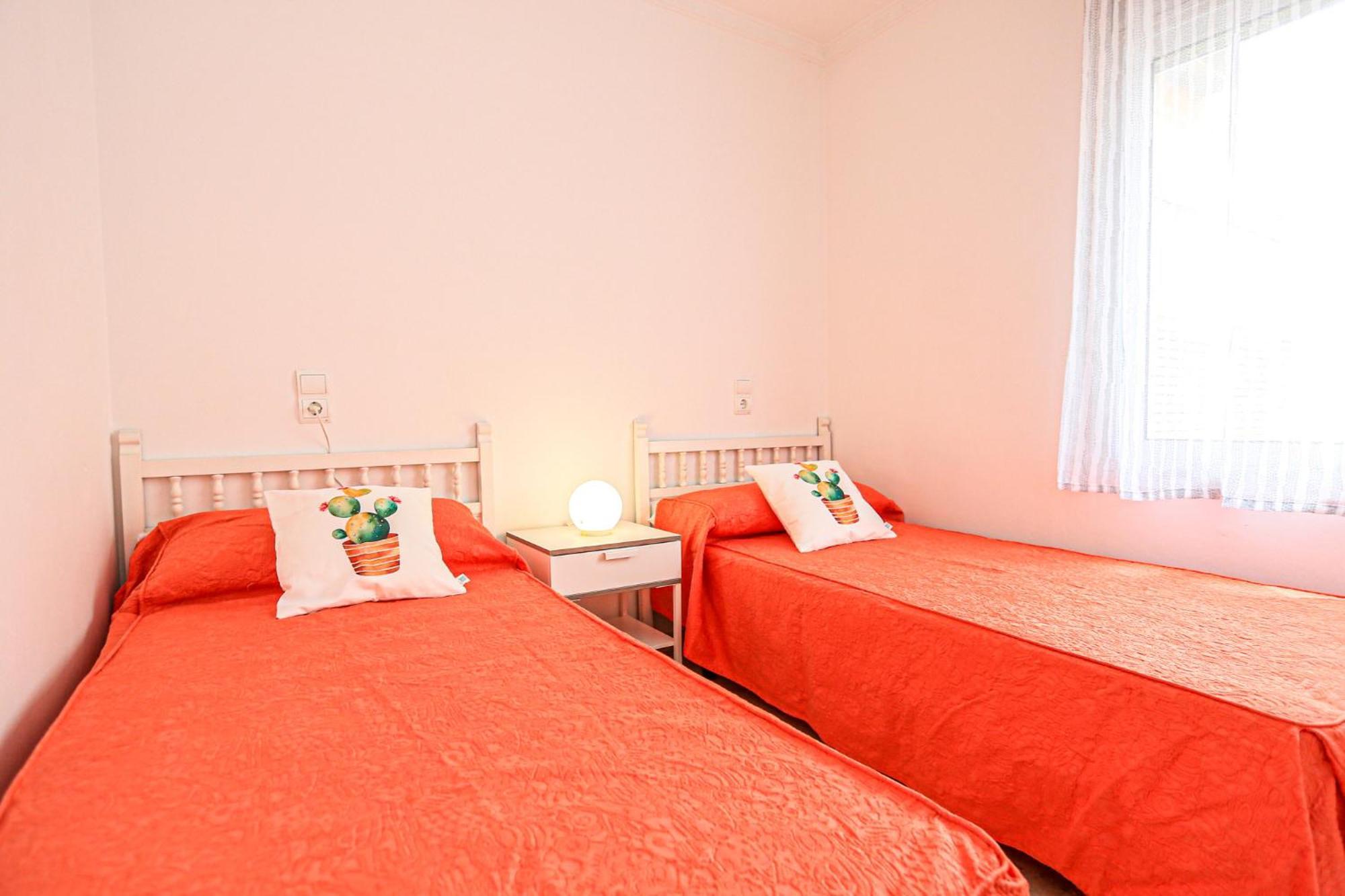 Aquarium - Only Families Apartment กัมบริลส์ ภายนอก รูปภาพ