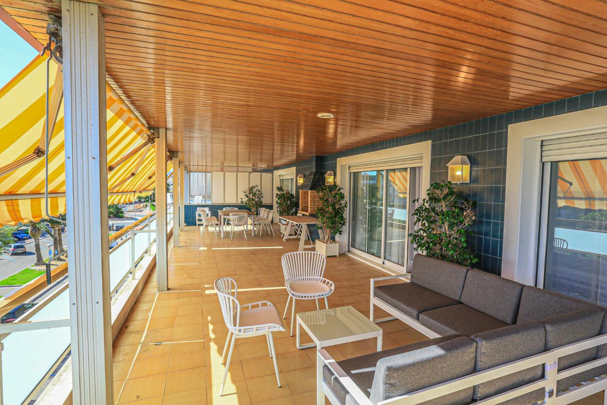 Aquarium - Only Families Apartment กัมบริลส์ ภายนอก รูปภาพ