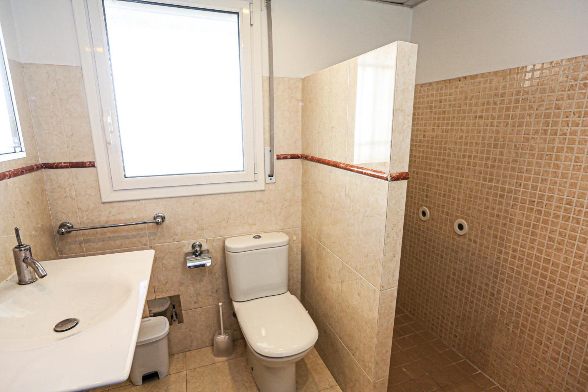 Aquarium - Only Families Apartment กัมบริลส์ ภายนอก รูปภาพ