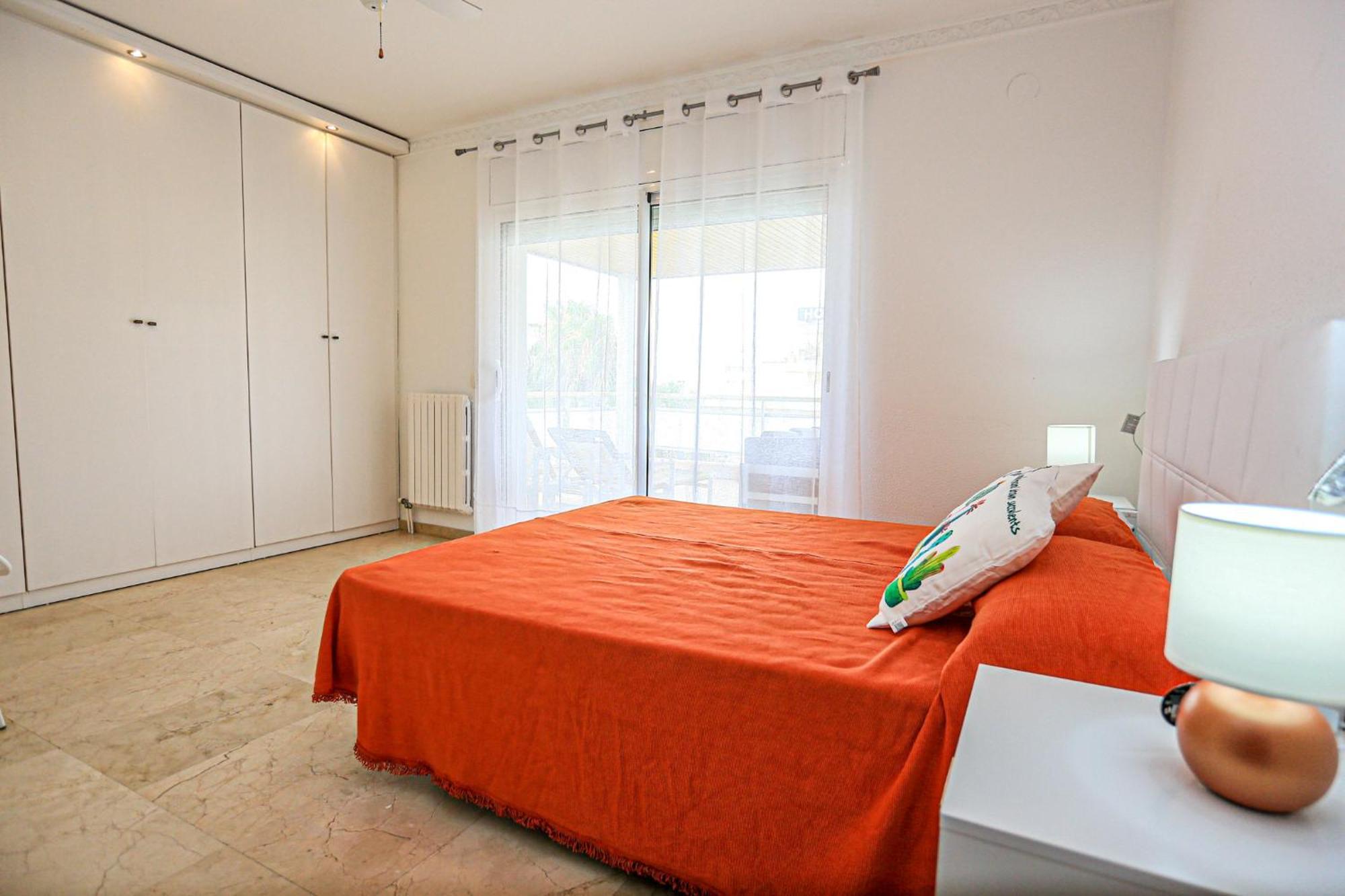 Aquarium - Only Families Apartment กัมบริลส์ ภายนอก รูปภาพ