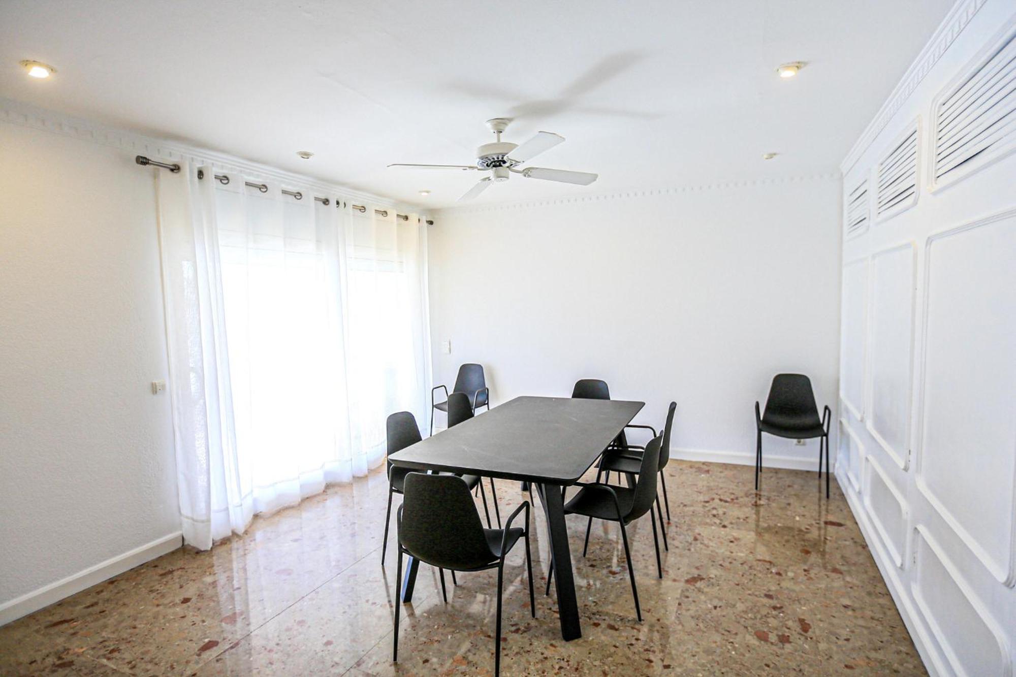 Aquarium - Only Families Apartment กัมบริลส์ ภายนอก รูปภาพ