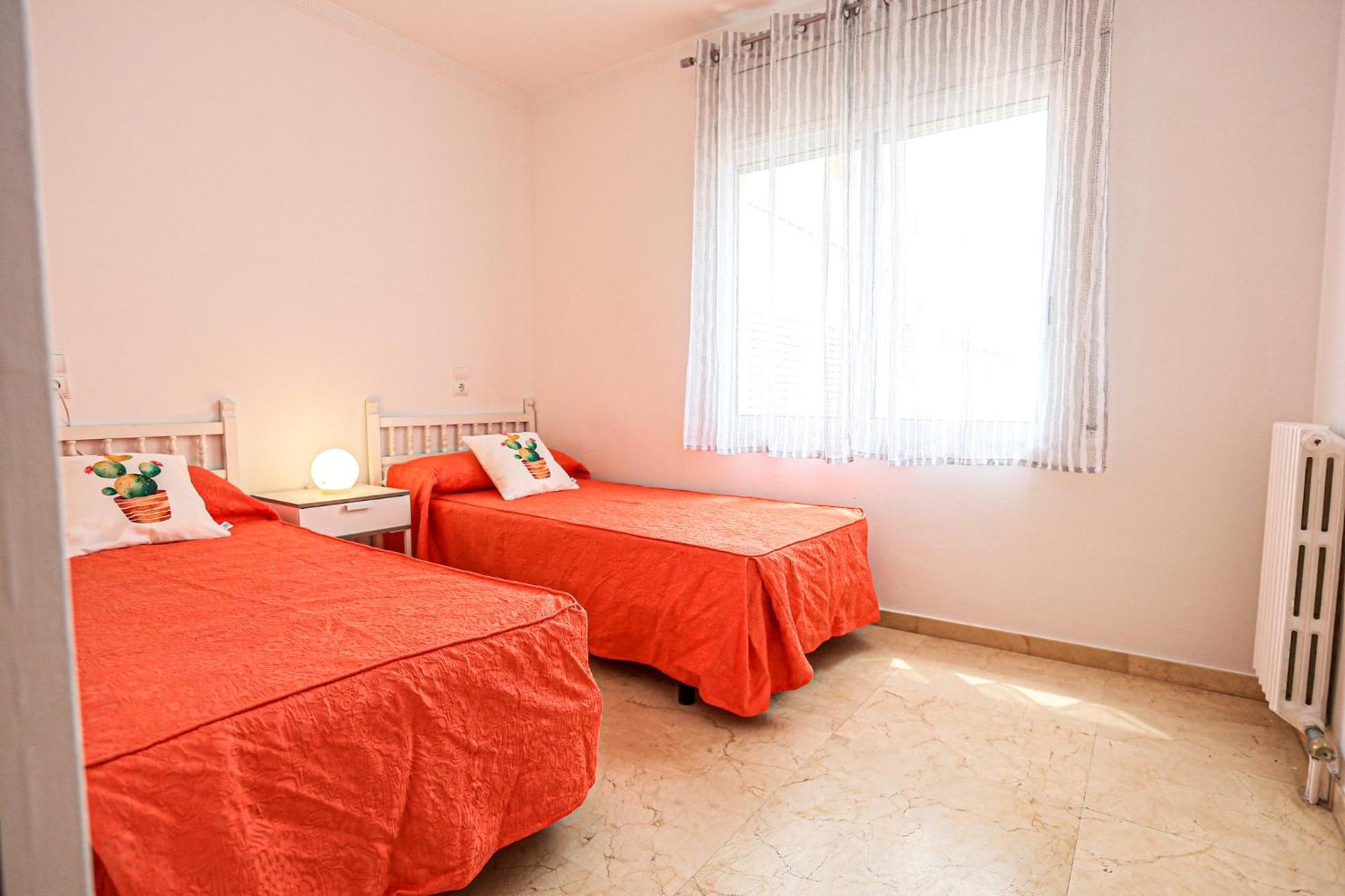 Aquarium - Only Families Apartment กัมบริลส์ ภายนอก รูปภาพ