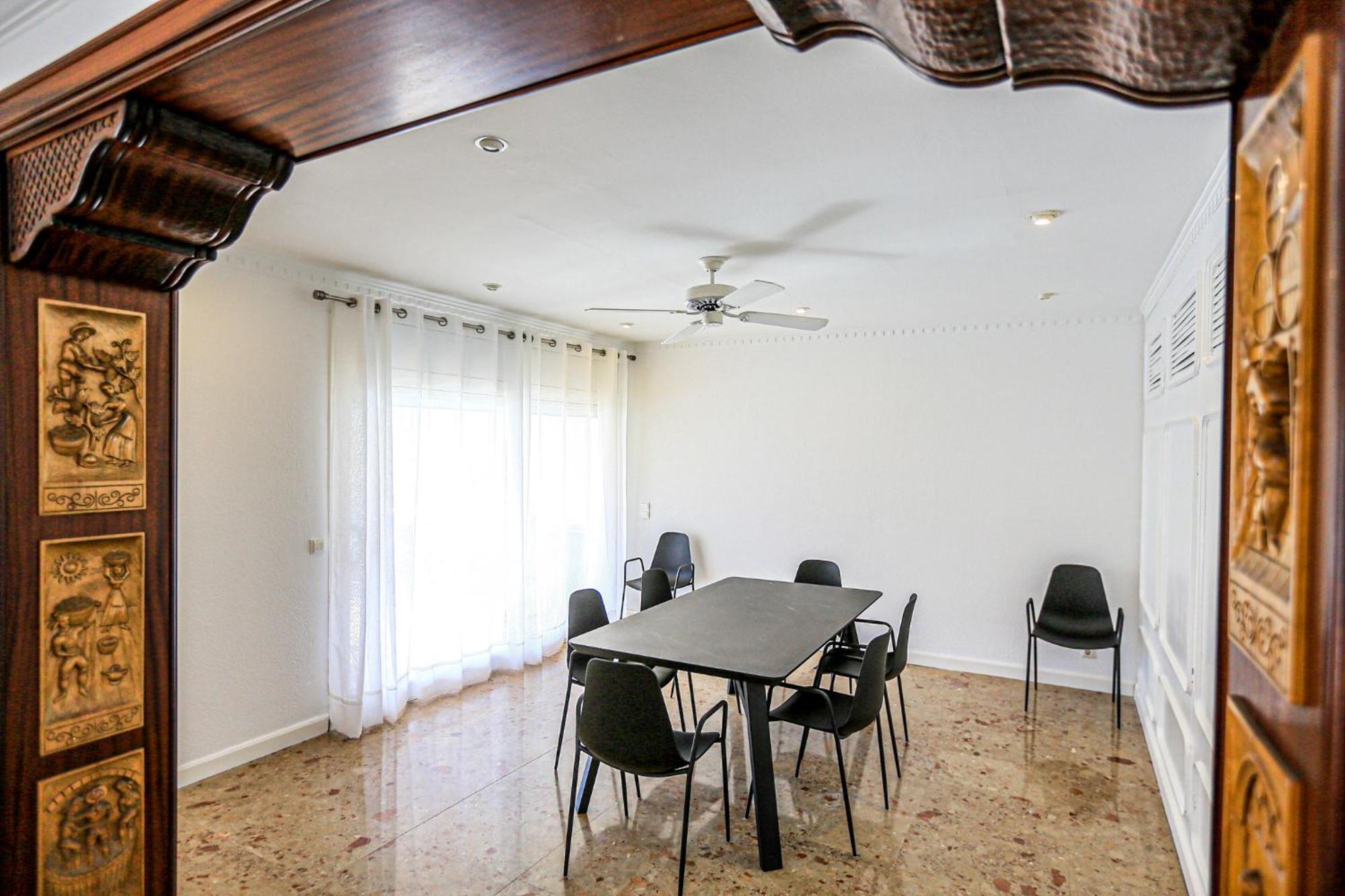 Aquarium - Only Families Apartment กัมบริลส์ ภายนอก รูปภาพ