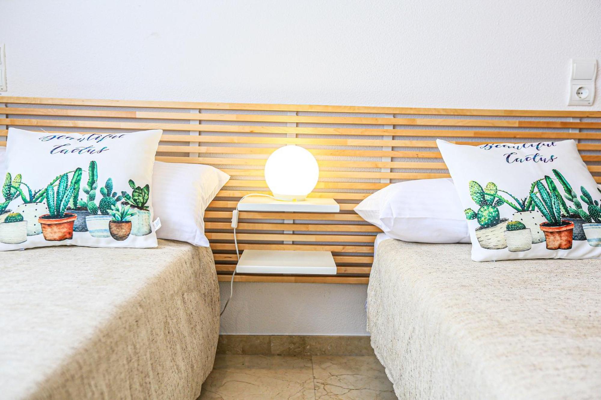 Aquarium - Only Families Apartment กัมบริลส์ ภายนอก รูปภาพ