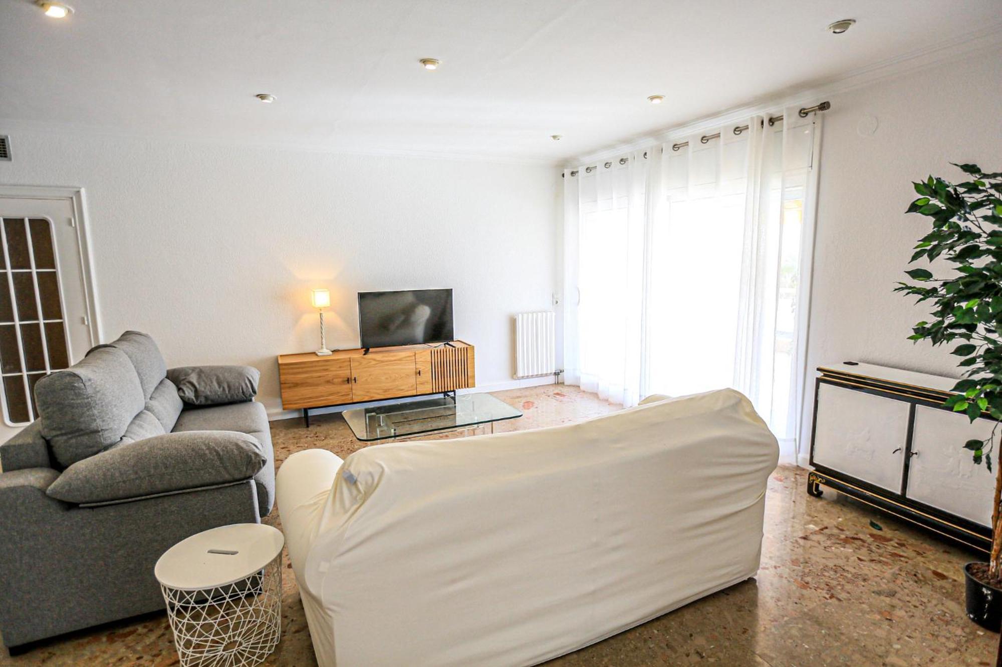 Aquarium - Only Families Apartment กัมบริลส์ ภายนอก รูปภาพ