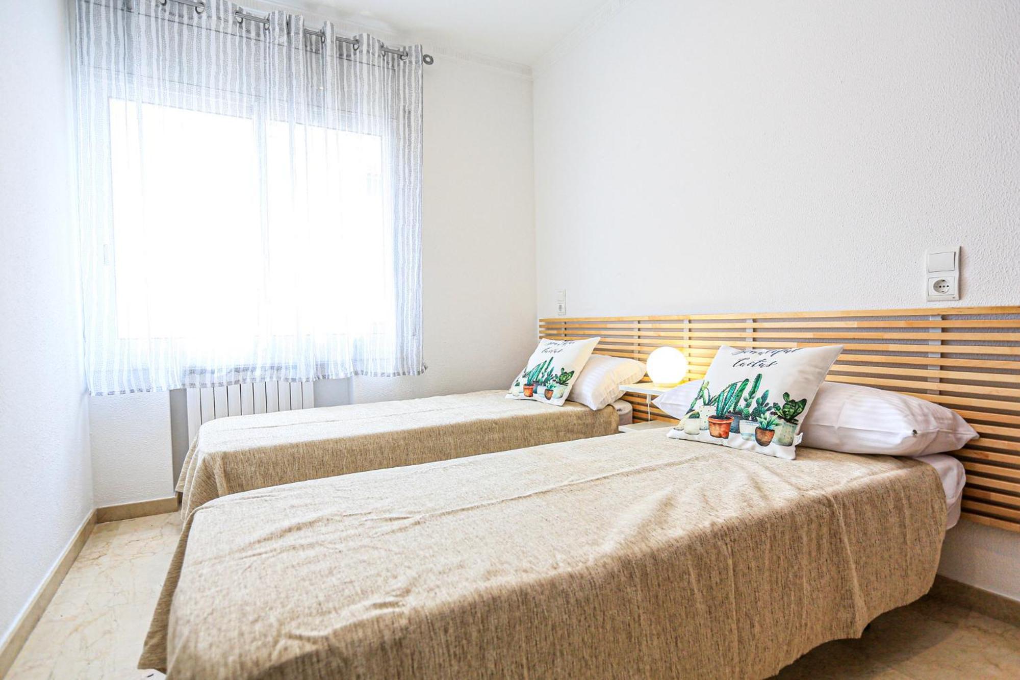 Aquarium - Only Families Apartment กัมบริลส์ ภายนอก รูปภาพ