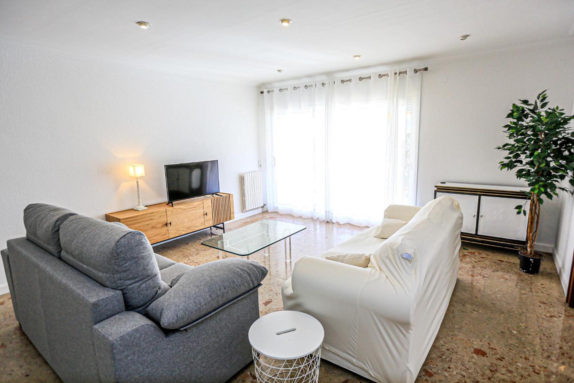 Aquarium - Only Families Apartment กัมบริลส์ ภายนอก รูปภาพ